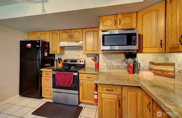 3713 NW Hayes Road, Woodland, WA 98674