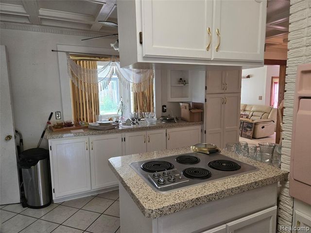 28627 Fargo Street, Livonia, MI 48152