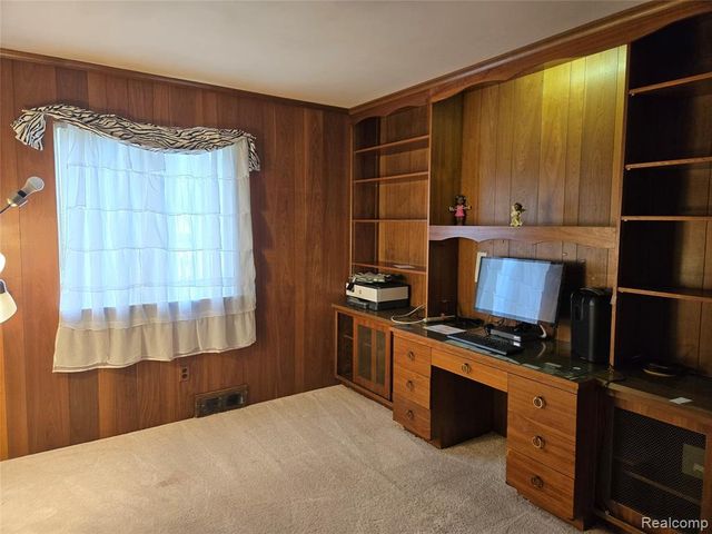 28627 Fargo Street, Livonia, MI 48152