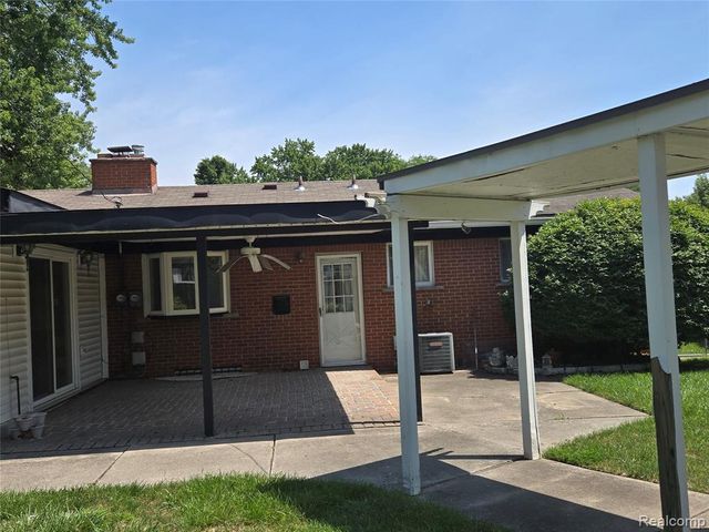 28627 Fargo Street, Livonia, MI 48152