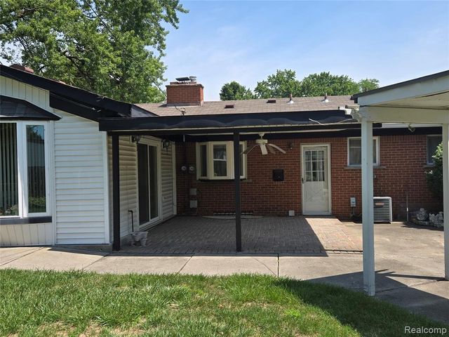 28627 Fargo Street, Livonia, MI 48152
