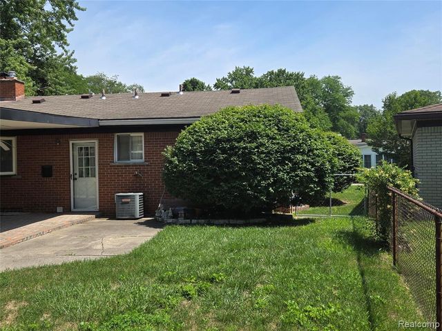 28627 Fargo Street, Livonia, MI 48152