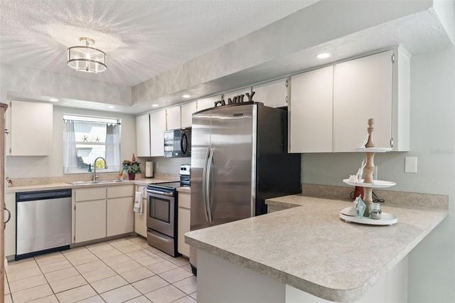 721 LAUREL BAY CIRCLE, New Smyrna Beach, FL 32169