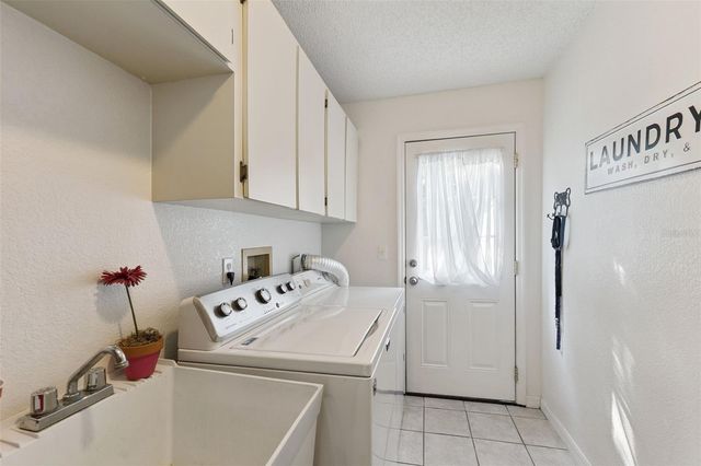 721 LAUREL BAY CIRCLE, New Smyrna Beach, FL 32169