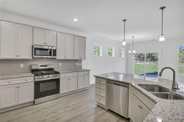 210 Trace Bluff, Dawsonville, GA 30534