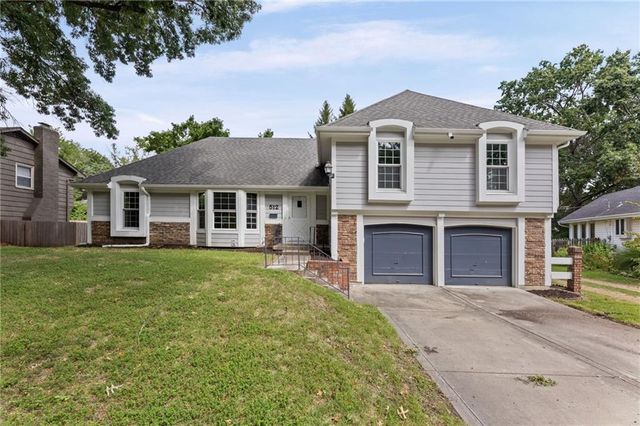 512 E 117th Terrace, Kansas City, MO 64131