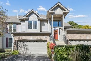 1523 Orchard Circle, Naperville, IL 60565