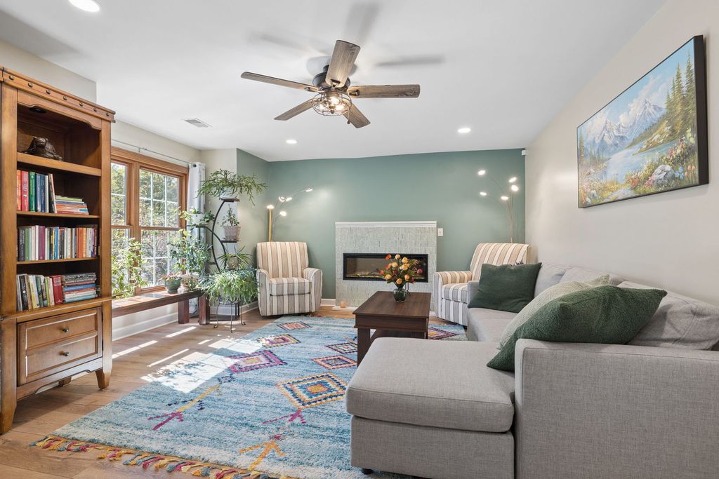 1523 Orchard Circle, Naperville, IL 60565 — photo 3