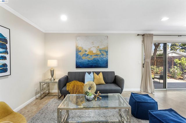 3179 Mackenzie Pl, Fremont, CA 94536