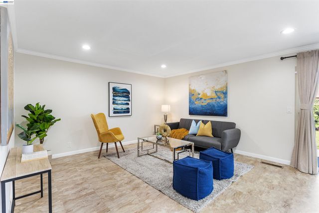 3179 Mackenzie Pl, Fremont, CA 94536