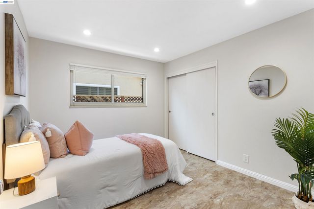 3179 Mackenzie Pl, Fremont, CA 94536