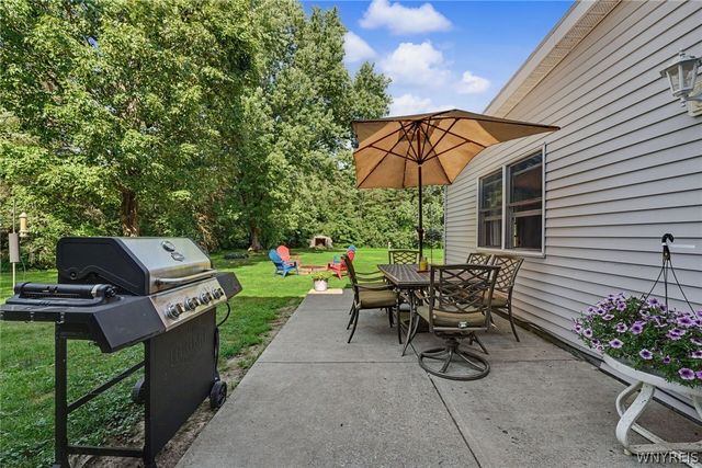 7157 Taylor Road, Boston, NY 14075