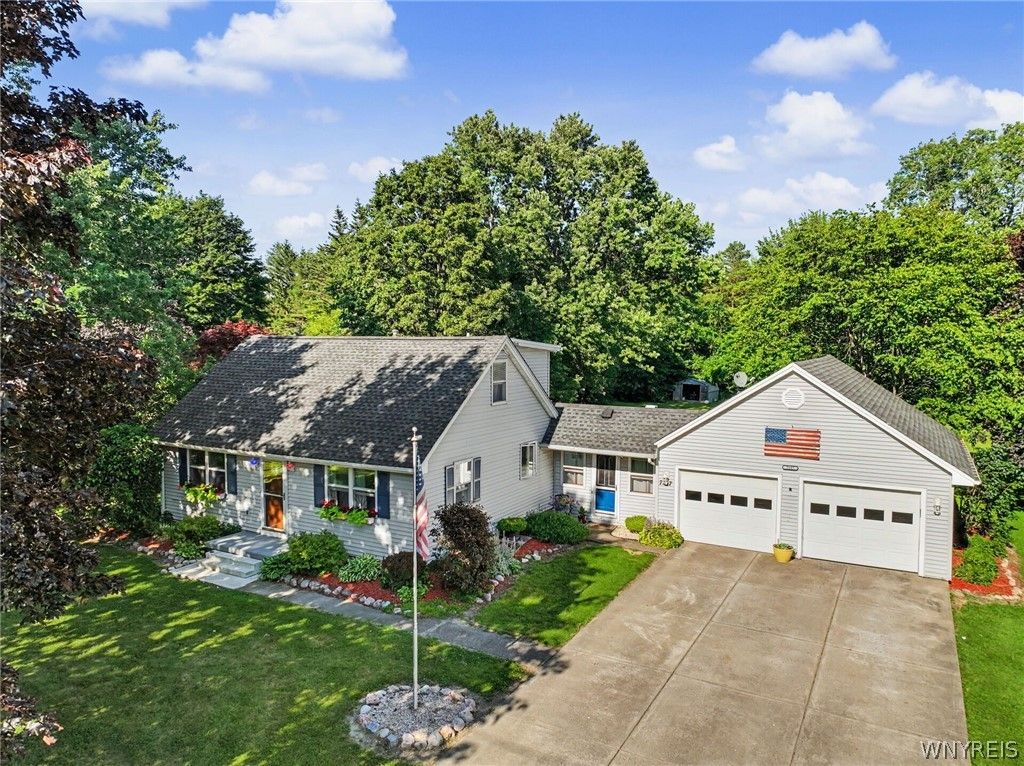 7157 Taylor Road, Boston, NY 14075