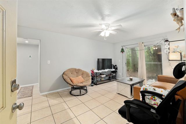 1015 SW 9TH STREET C4, Gainesville, FL 32601