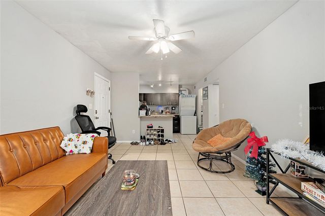 1015 SW 9TH STREET C4, Gainesville, FL 32601