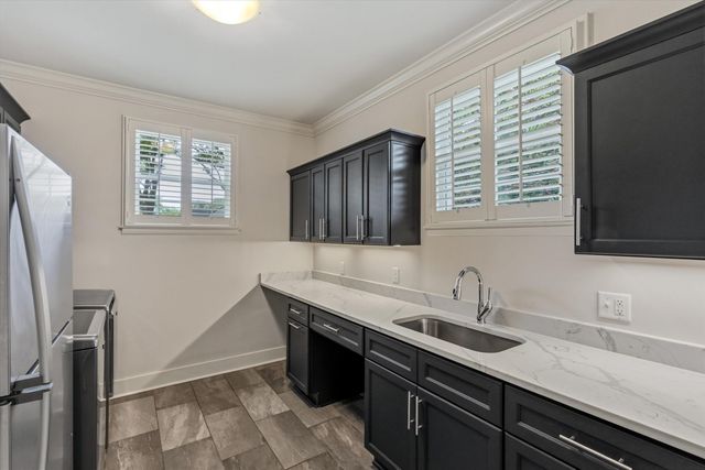 4678 CHICKASAW RD, Memphis, TN 38117