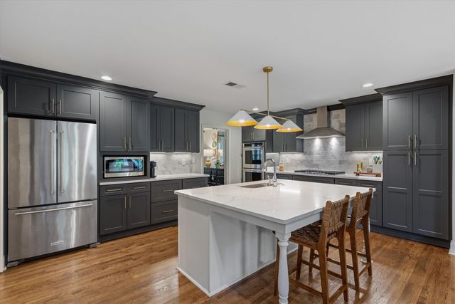 4678 CHICKASAW RD, Memphis, TN 38117