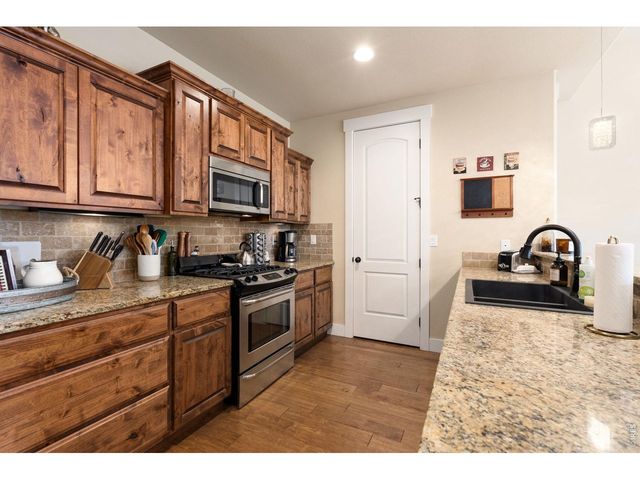 5850 Dripping Rock Ln C-206, Fort Collins, CO 80528