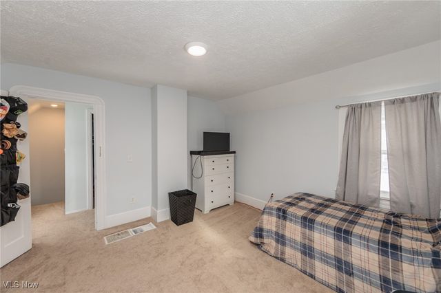 21082 Westwood Drive, Strongsville, OH 44149