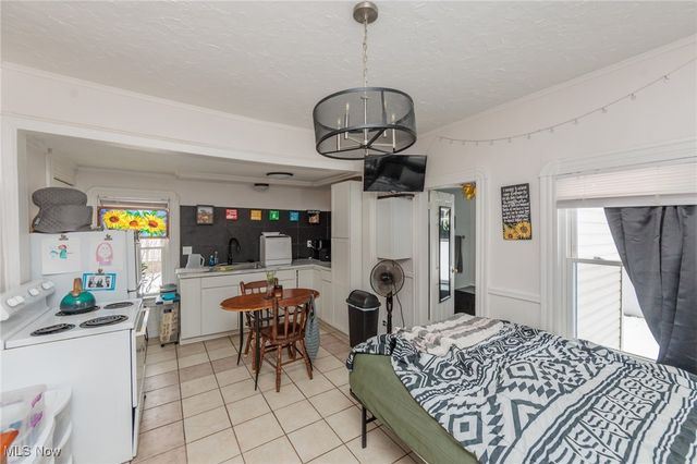 21082 Westwood Drive, Strongsville, OH 44149