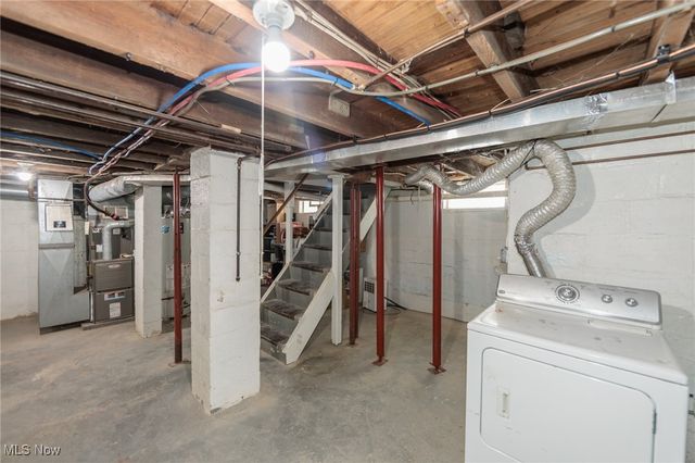 21082 Westwood Drive, Strongsville, OH 44149