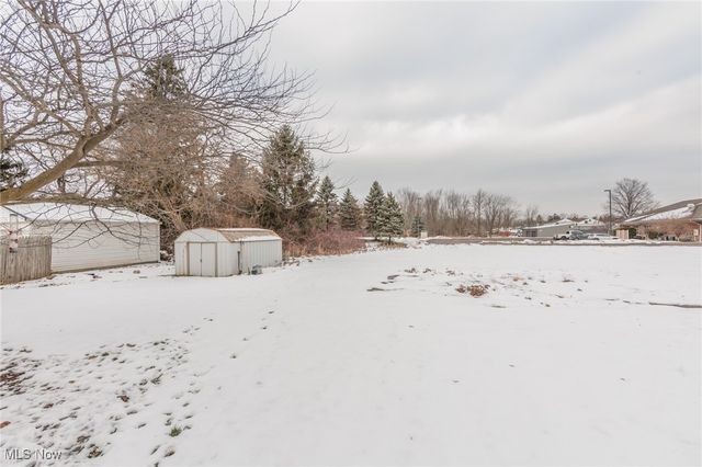 21082 Westwood Drive, Strongsville, OH 44149