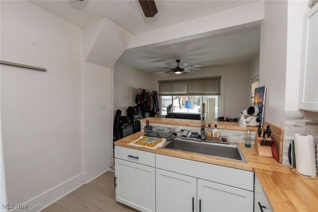 21082 Westwood Drive, Strongsville, OH 44149