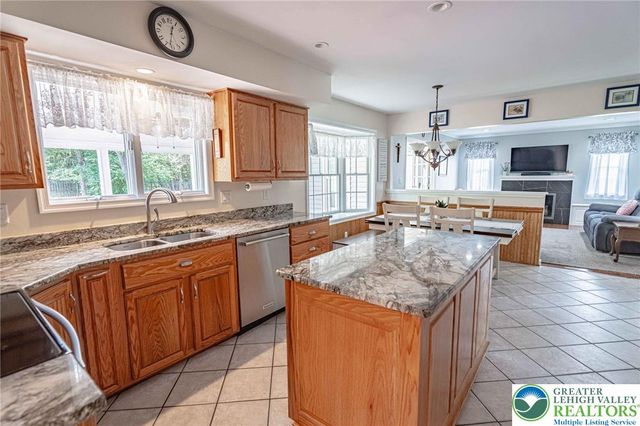 3930 Danberry Drive, Easton, PA 18045