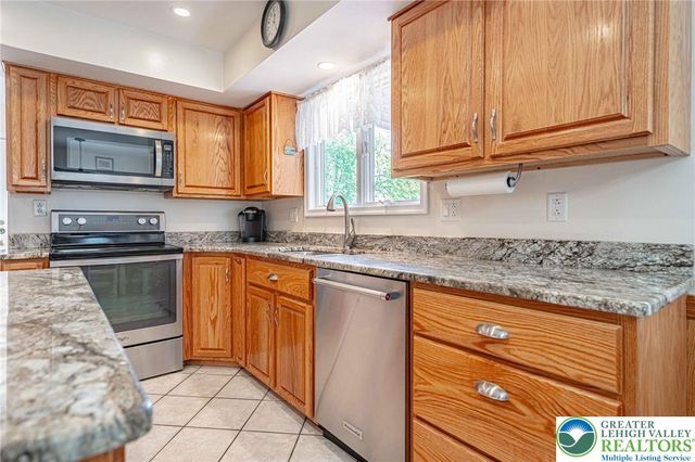 3930 Danberry Drive, Easton, PA 18045