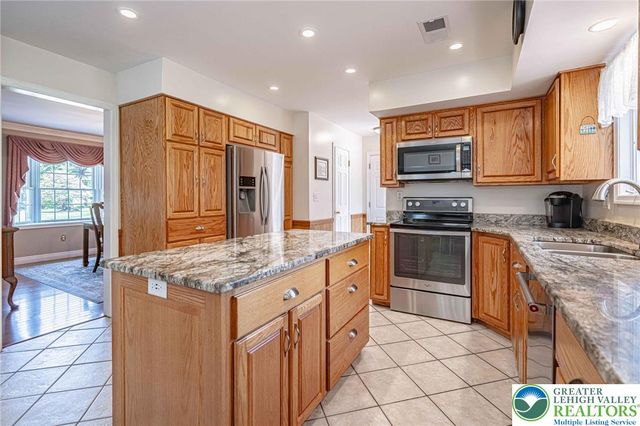 3930 Danberry Drive, Easton, PA 18045