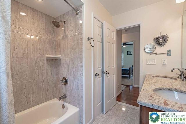3930 Danberry Drive, Easton, PA 18045