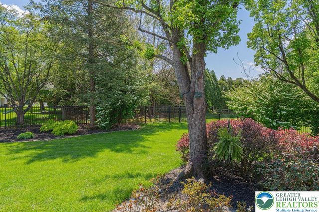 3930 Danberry Drive, Easton, PA 18045