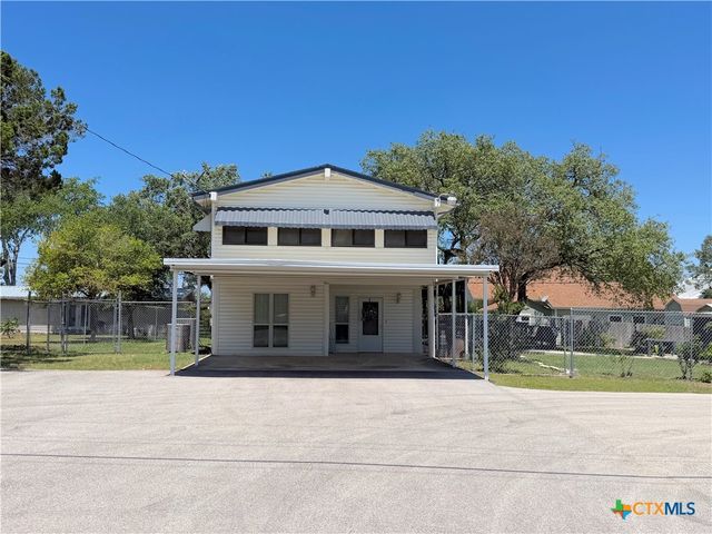1303 Canyon Edge, Canyon Lake, TX 78133