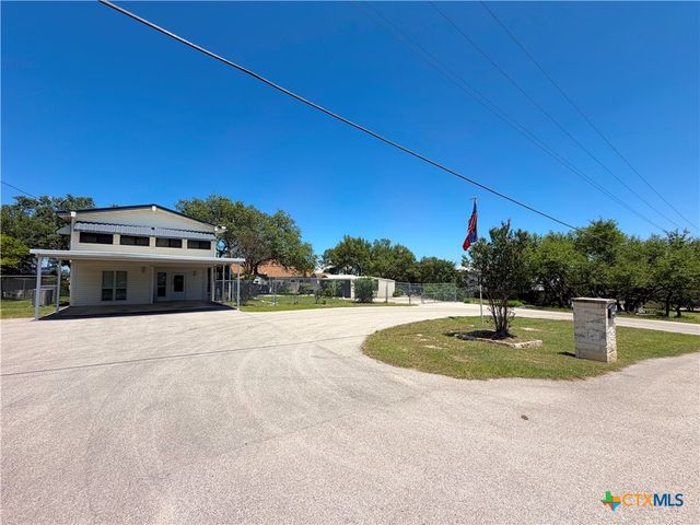 1303 Canyon Edge, Canyon Lake, TX 78133