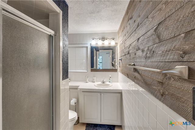 1303 Canyon Edge, Canyon Lake, TX 78133
