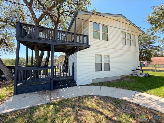 1303 Canyon Edge, Canyon Lake, TX 78133