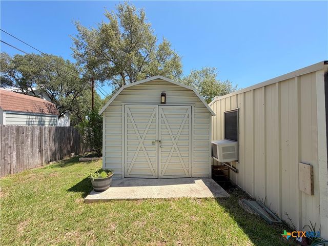 1303 Canyon Edge, Canyon Lake, TX 78133