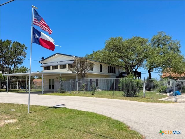 1303 Canyon Edge, Canyon Lake, TX 78133