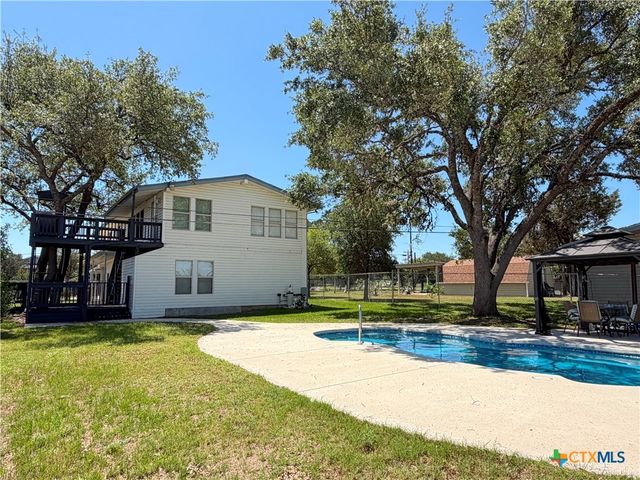 1303 Canyon Edge, Canyon Lake, TX 78133