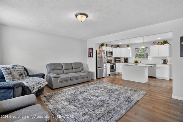 4493 Sunset Drive, Potterville, MI 48876