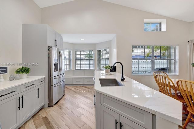 396 Bedford Ave, Weston, FL 33326