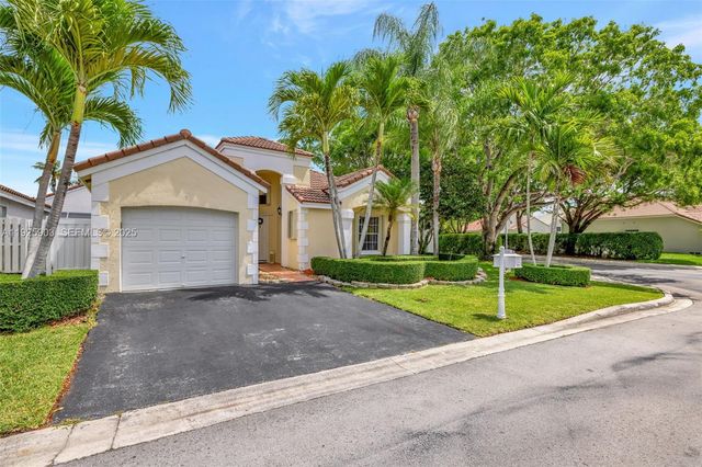 396 Bedford Ave, Weston, FL 33326