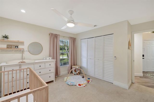 396 Bedford Ave, Weston, FL 33326