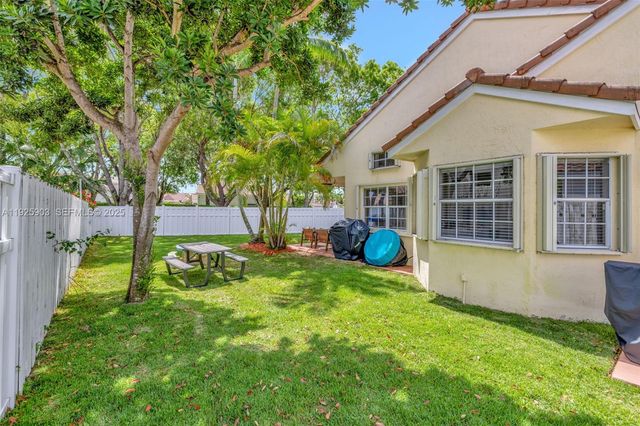 396 Bedford Ave, Weston, FL 33326