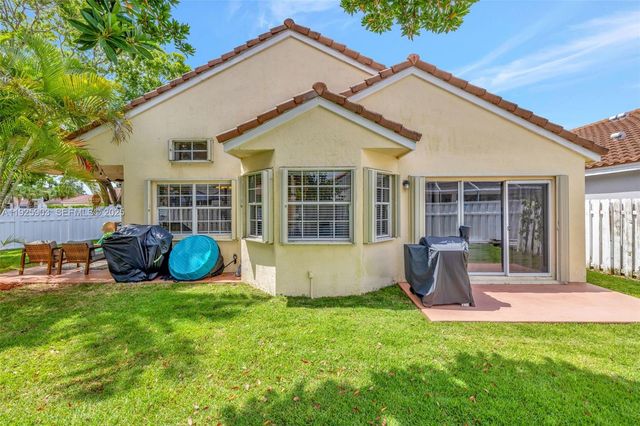 396 Bedford Ave, Weston, FL 33326