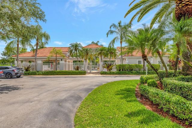 396 Bedford Ave, Weston, FL 33326