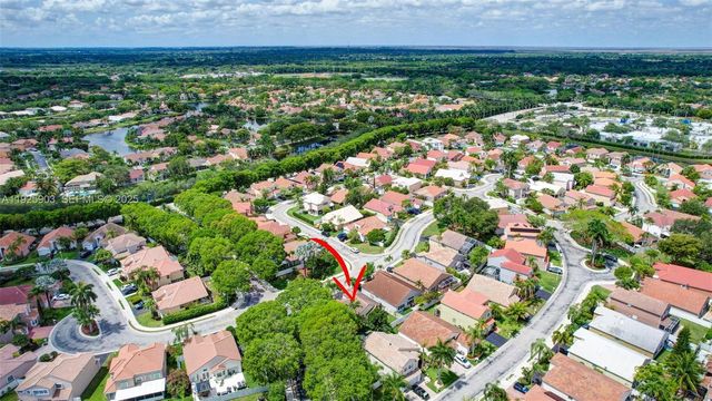 396 Bedford Ave, Weston, FL 33326