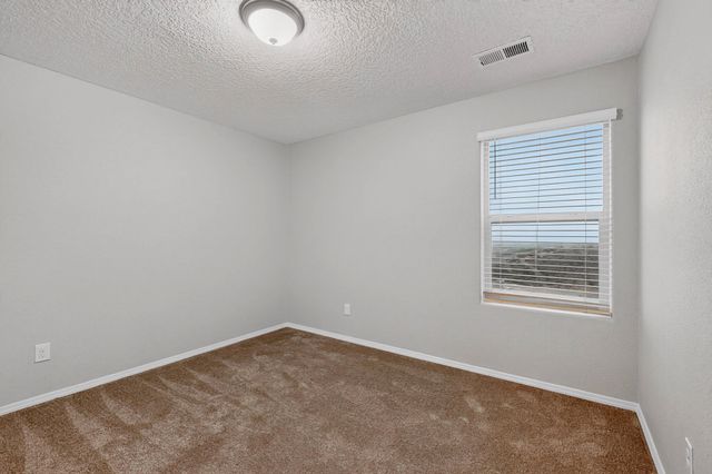 23 Hermanos Loop, Los Lunas, NM 87031