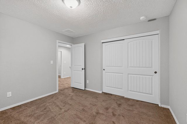 23 Hermanos Loop, Los Lunas, NM 87031