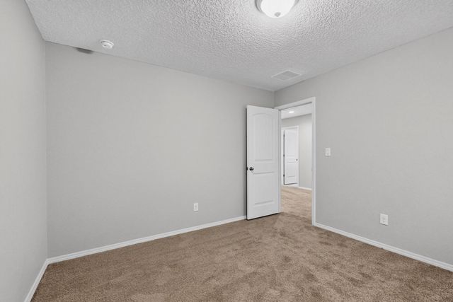 23 Hermanos Loop, Los Lunas, NM 87031